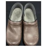 Dansko Brown Leather Work Nurse Clogs Women Sz38