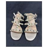 Sz: 8, Nude Rockstud Sandals
