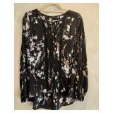 Sz 6 White House Black Market Floral Black Blouse