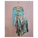 (4) Blue Blouses