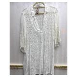 Sz: M, Johnny Was V Neck Eyelet Embroidered