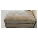 Benchcraft Calnita Sisal Storage Ottoman