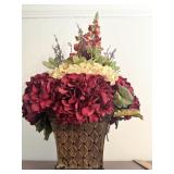 Metal Planter wArrangement