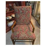 22'ï¿½23'ï¿½39' Red Upholstered Wooden Chair w/Arms