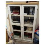 30ï¿½x16ï¿½x48ï¿½ Glass Door Cabinet w/Plinth