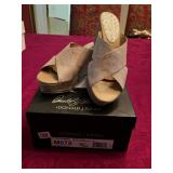 7505 Donald J Pliner Desert Rose Matte Lizard