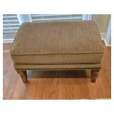 32x20x17 Ottoman