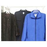 SZ 2 (4) CHICO'S Winter Tops