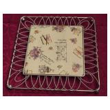 12'ï¿½12' Wire Basket Trivet w/Ceramic Floral
