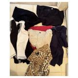 Womenï¿½s Clothes Size 2/6/ Small