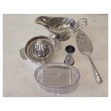 Stainless Juicer, Cheese Grater w/Bottom