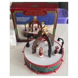Wonderland Mice Carolers Christmas Gazebo