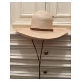 Womenï¿½s Straw Hat