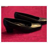 8AA  Amalfi Black Leather Pumps