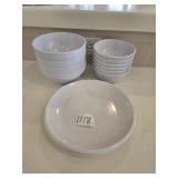 (3) 9' Heavy Duty Plastic Plates & (10) Bowls