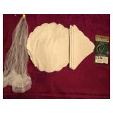 Umbrella Food Net, (4) VTG Cotton Placemats & (4)
