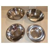 (4) Stainless Mixing Bowls 9.5' & 7.5'
