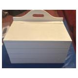 14ï¿½x9'x8' White Wooden Chest