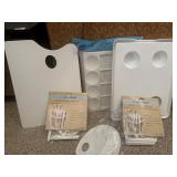Plastic Art Supplies for Painting and Organizing