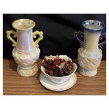 (2) VTG collectible ceramic vases & Potpourri