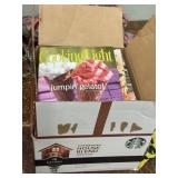 Vintage Magazines box 67178