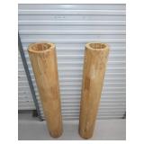 2 wooden tubes