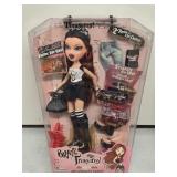 Bratz Treasures Roxxi