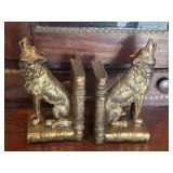 8'Howling Wolf Bookends
