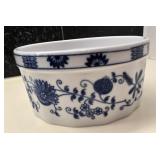 Porcelain Souffle Dish or Bowl