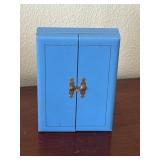 Torymoto Blue Lined Necklace Storage