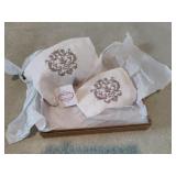 (Brand New CROWN LINEN ROYLASï¿½ Toiletry Bags