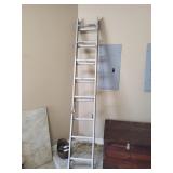 14ft Aluminum Extension Ladder.