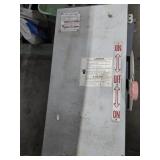 Cutler-Hammer Double Throw Safety Switch