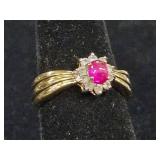 Sz 7 Ring w/Round Red Stone & Rhinestones