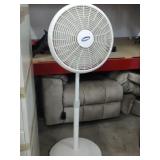 Lasko White Oscillating Fan
