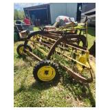 New Holland Model 101 Ground Drive Hay Rake