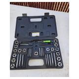 Pittsburgh Carbon Steel 33 Piece SAE Tap & Die