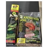 Eco Carpet by Zoo Med and Plantation Soil c