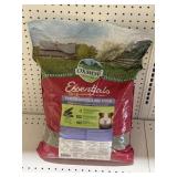 25 lbs Oxbow Essentials Young Guinea Pig Food