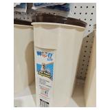Woof Pet Food Dispenser