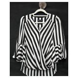 Sml INC International Concepts Black and White