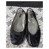 Sz 8 Ruby & Bloom Flats