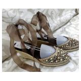 Steeve Maddenï¿½ Brown Beaded Wedges 8m