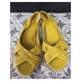 Sz 8 Cole Haan Flats