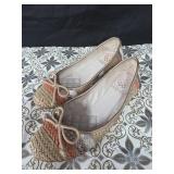 Sz 7.5 Vince Camuto Flats