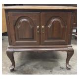 Ethan Allen Georgian Court Side Table 24"x24ï¿½x22"