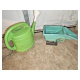Watering can & hand spreader