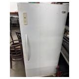 28ï¿½x28ï¿½x60.5ï¿½ Fridgidaire Upfront Freezer