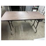 48ï¿½x24ï¿½x29ï¿½ Heavy Duty Folding table