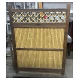 35"x49" Red Lantern Japanes-Style Garden Fence